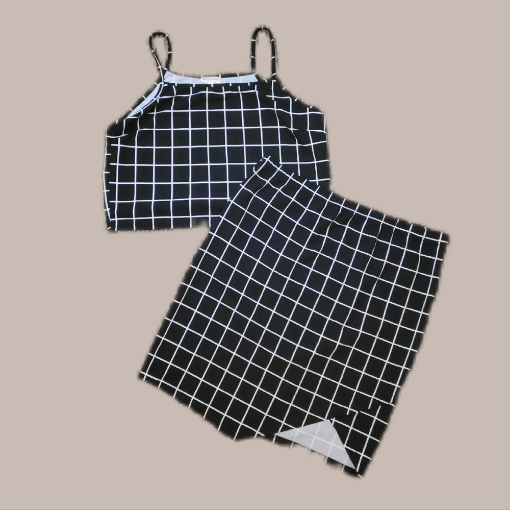 Plus Size Black and White Windowpane Grid Crop Top and Skirt Set